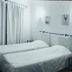 Bed & Breakfast Residencial Almir *