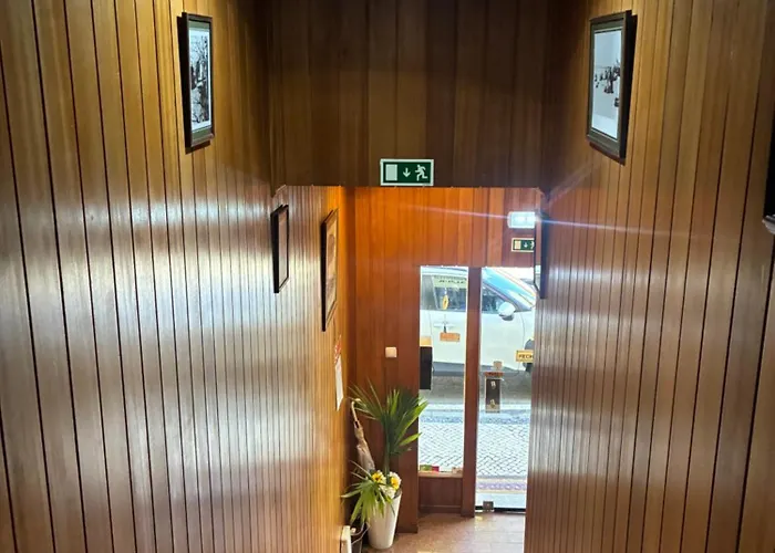 Bed & Breakfast Residencial Almir Estarreja